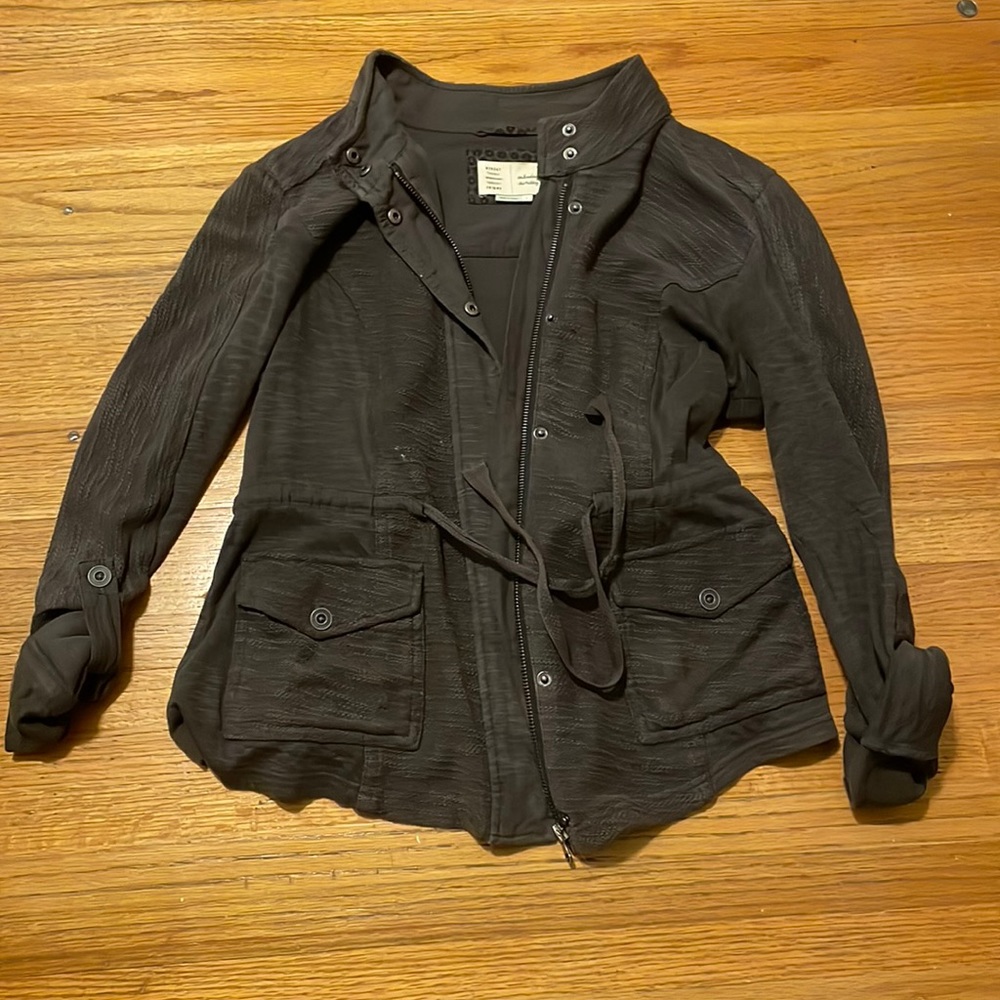 Anthropologie blazer jacket. Has zip/snap closure and cinch tie waist.